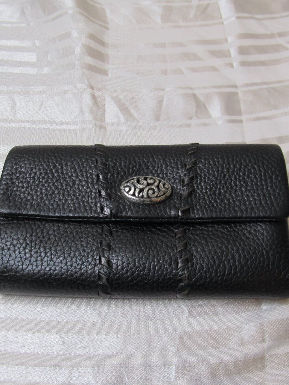Brighton Black Pebble Leather Trifold Wallet Silver Hardware Western Classic